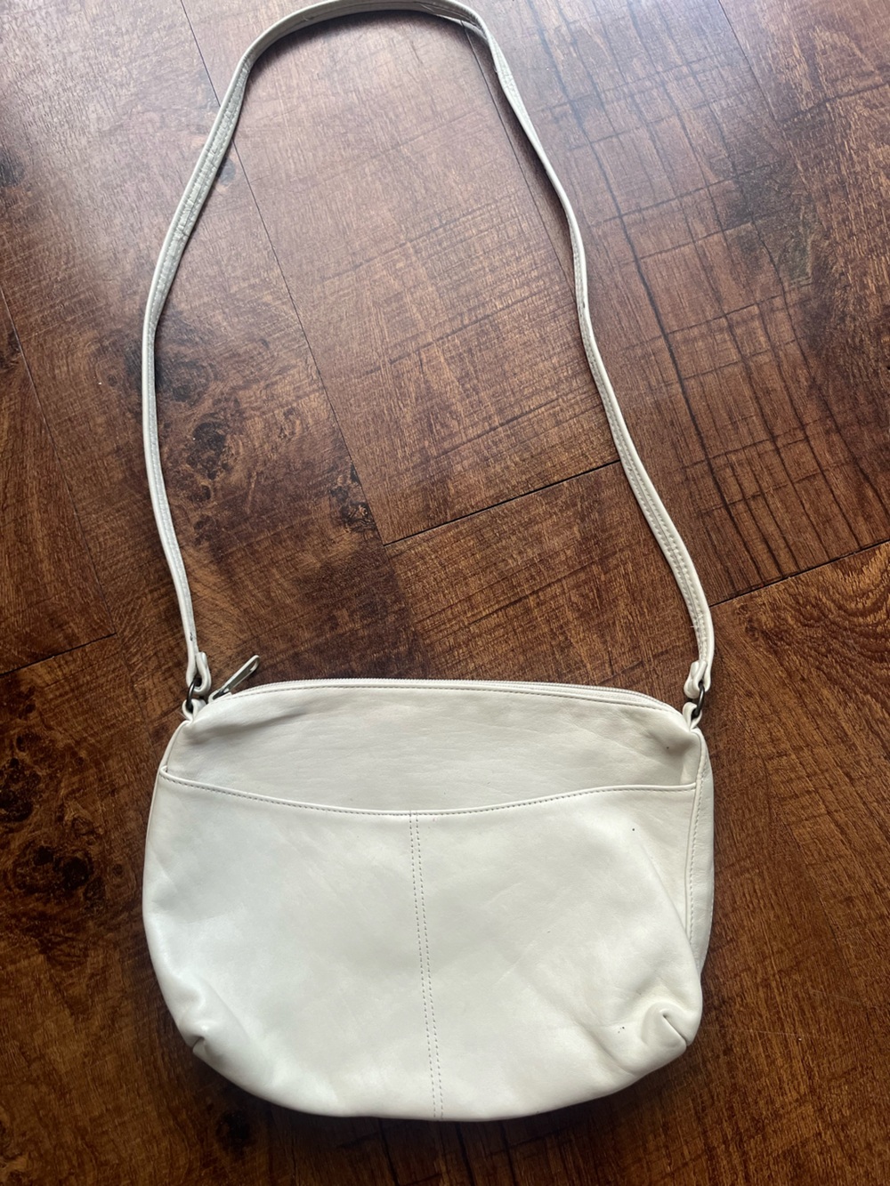 Vintage TONI genuine, leather M
eggshell white Shoulder Bag with Single Strap